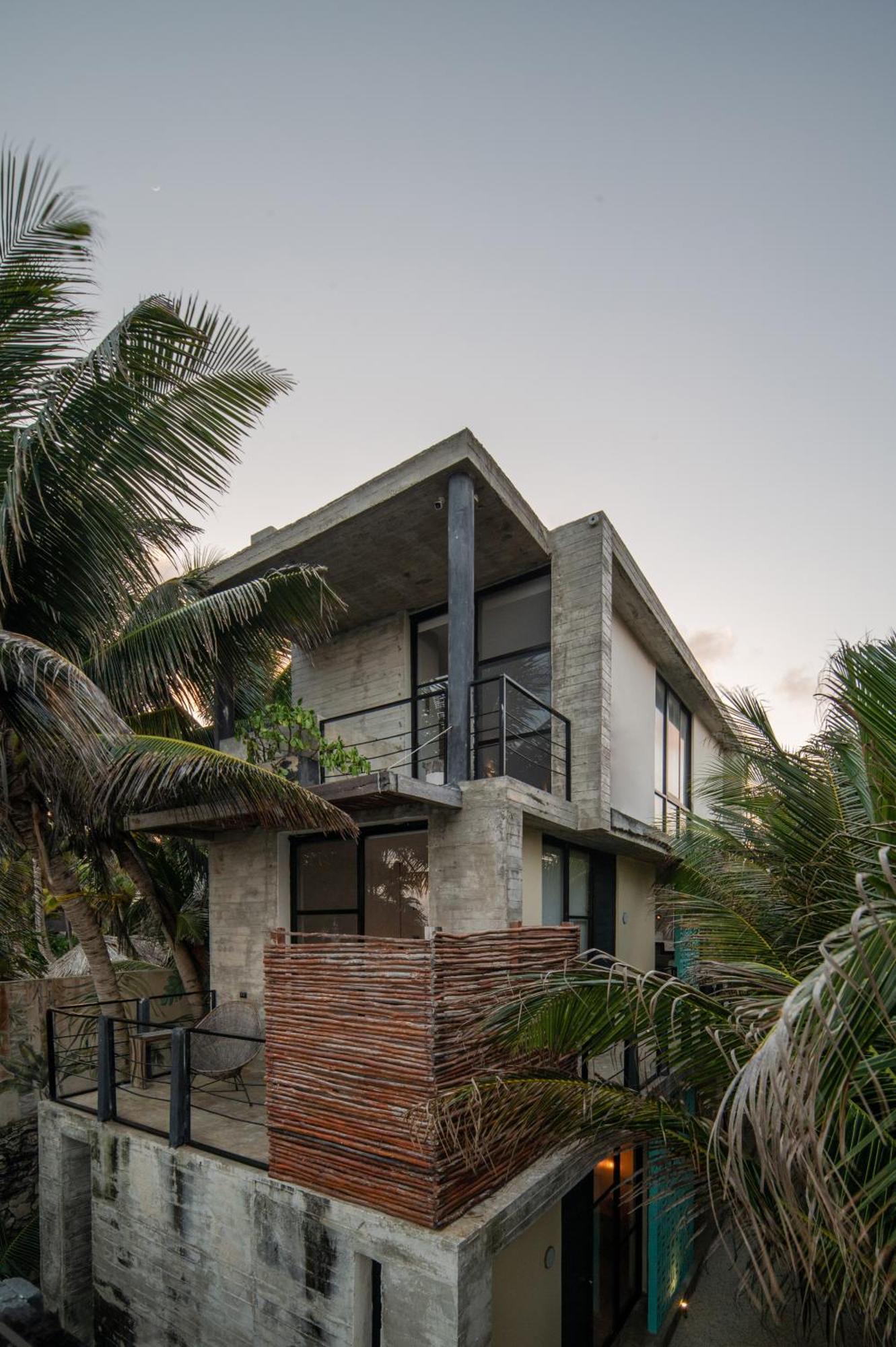 Tropicalito Villa On The Beach Тулум Екстериор снимка