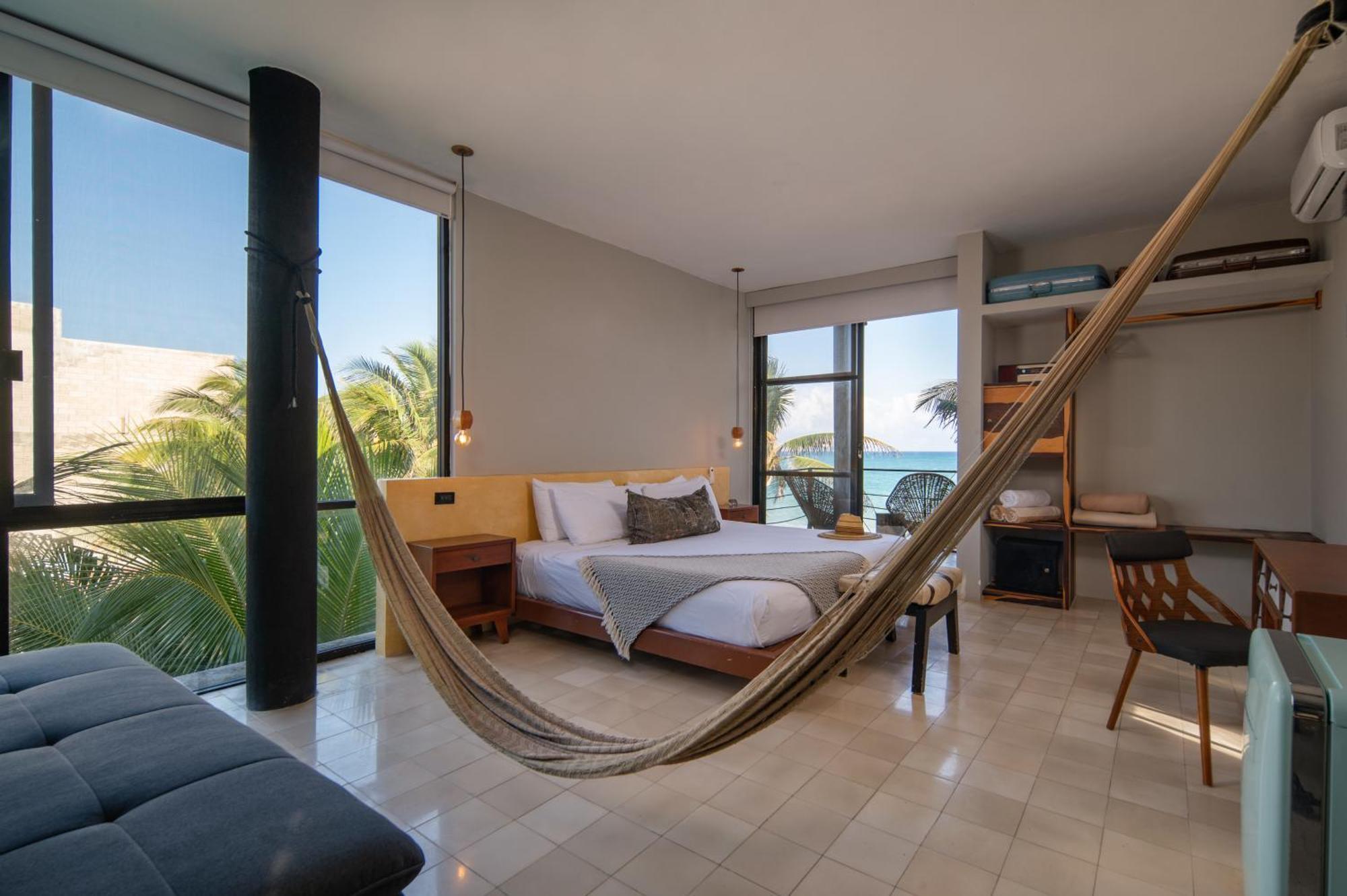 Tropicalito Villa On The Beach Тулум Екстериор снимка