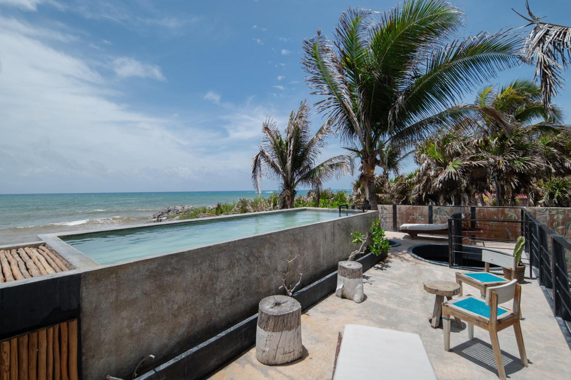 Tropicalito Villa On The Beach Тулум Екстериор снимка