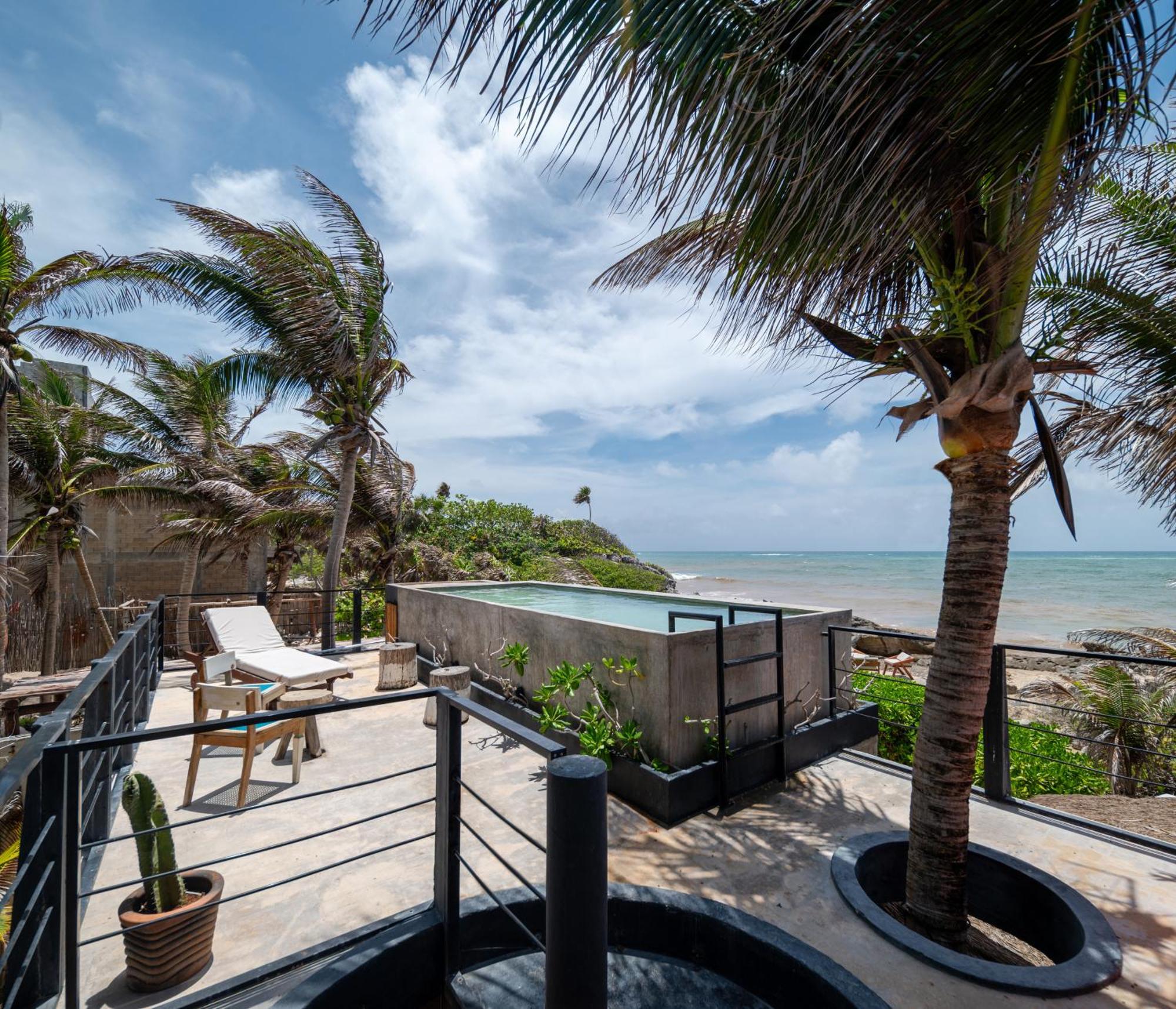 Tropicalito Villa On The Beach Тулум Екстериор снимка