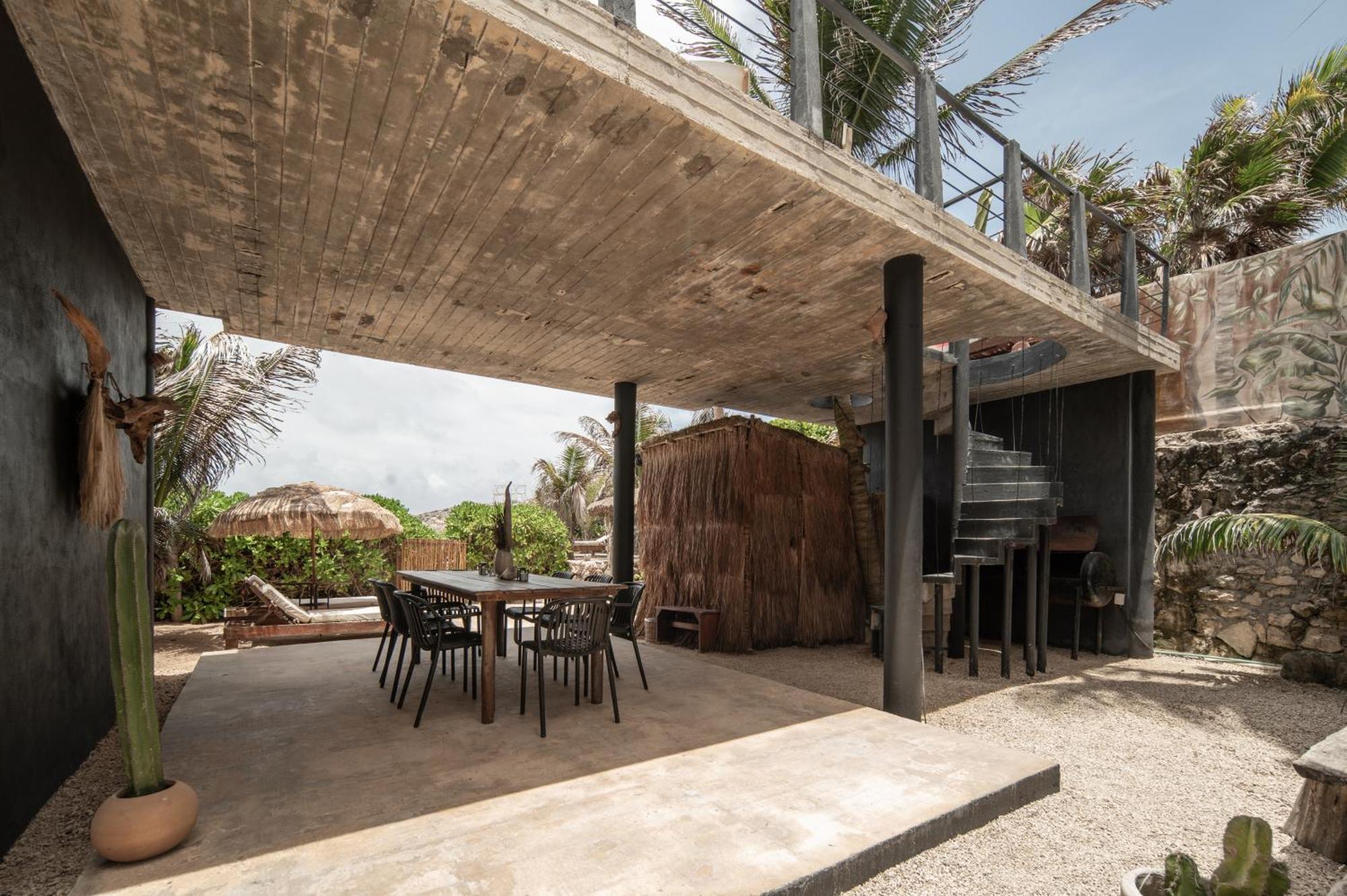 Tropicalito Villa On The Beach Тулум Екстериор снимка
